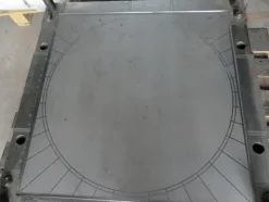 1#4306 Linea di stampi per la produzione di tavolini ribaltabili quadrati e rotondi