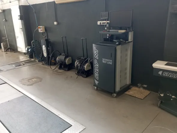 LINEA REVISIONE AUTO - MOTO
