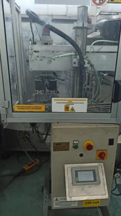 Linea riempimento profumo