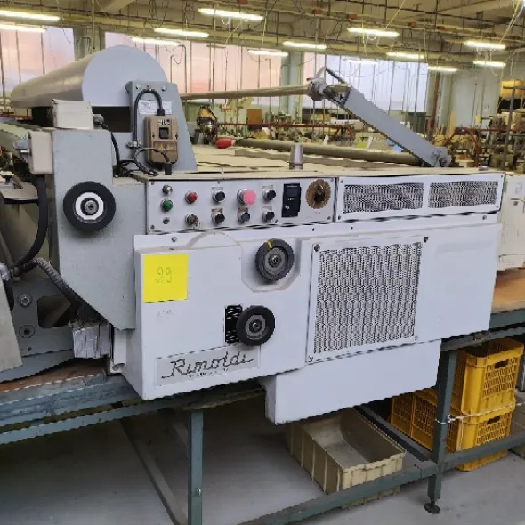 Lineari tagliacuci bordatrici oltre 40 macchine cucito