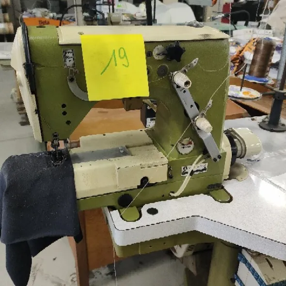 Lineari tagliacuci bordatrici oltre 40 macchine cucito