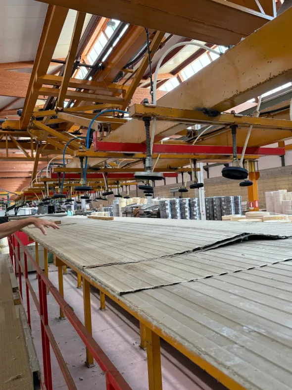 LINEE DI PRODUZIONE PANNELLI COIBENTATI