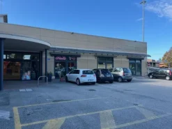 #25090 Locale commerciale al piano terra