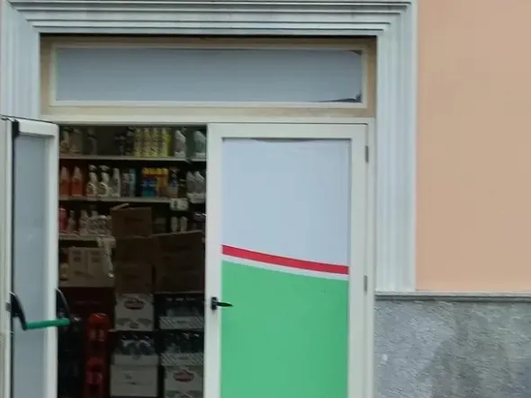 #24009 Locale commerciale a reddito