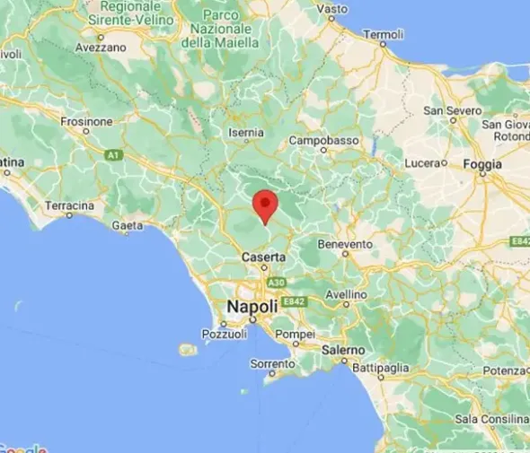 #24009 Locale commerciale a reddito