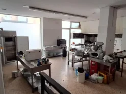 #25353 Locale Commerciale Cat. C/1 176mq con area esterna