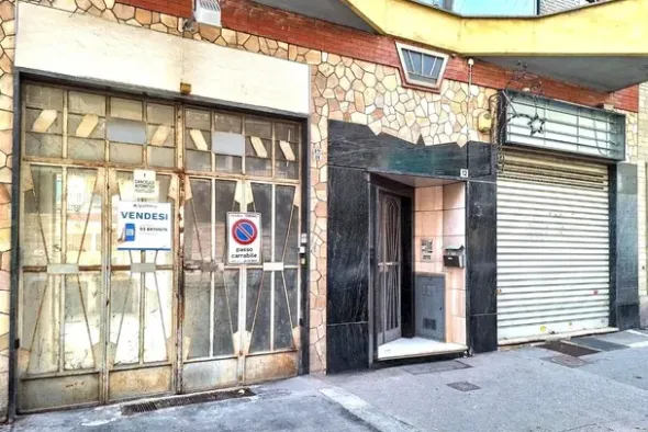 #2536045 Locale commerciale con annesso magazzino