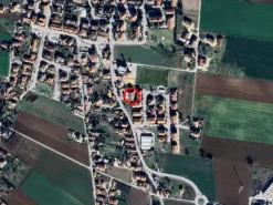 #2536192 Locale commerciale con corte