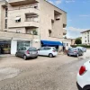 #22548 Locale commerciale con due garage