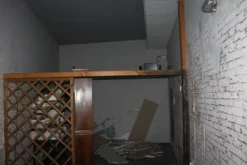 #15249 Locale commerciale con galleria coperta