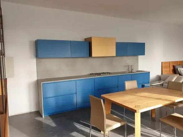 #14139 Locale commerciale di 2.800 mq