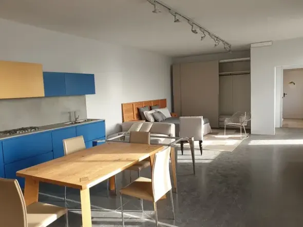 #14139 Locale commerciale di 2.800 mq