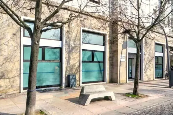 #2536191 Locale commerciale duplex in zona centrale