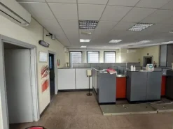 #25932 Locale commerciale ex banca