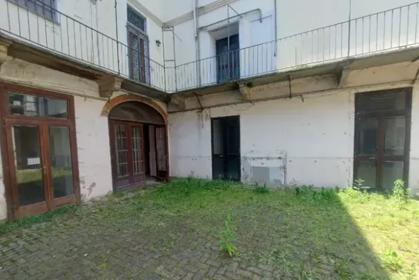 #2536282 Locale commerciale ex ristorante con area esterna privata