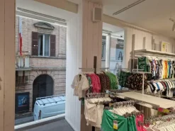 #24661 Locale commerciale in centro storico a Reddito