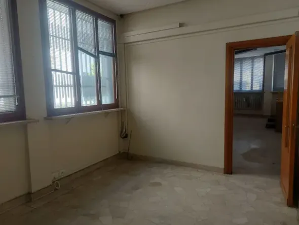 #2528001 Locale commerciale in Vendita _ CREVACUORE