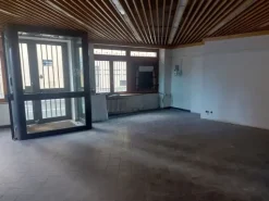 #2528006 Locale commerciale in Vendita _ SOSTEGNO