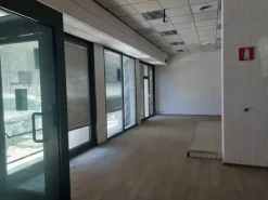 #2535014 Locale commerciale in Vendita _ CATANIA