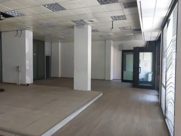 #2535014 Locale commerciale in Vendita _ CATANIA