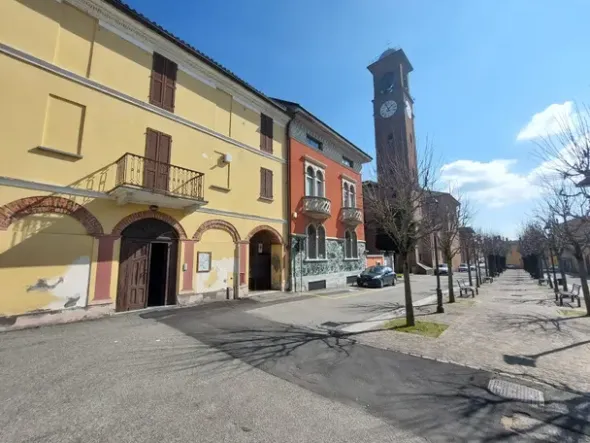 #2638161 Locale commerciale in Vendita