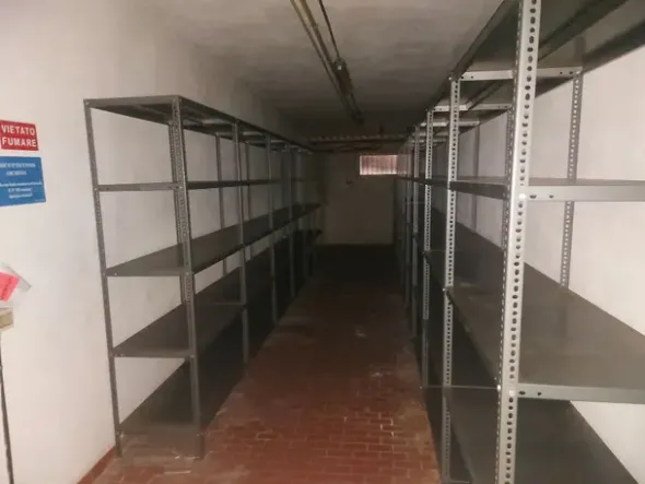 #2528000 Locale commerciale in Vendita _ CASTELLETTO SOPRA TICINO