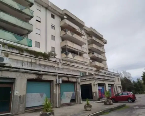 #23254 Locale deposito al primo piano sottostrada