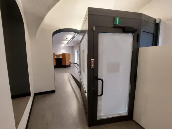 #25935 Locale ex istituto di credito in palazzo storico