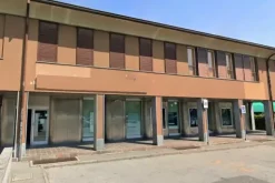 #19654 Locali adibiti ad istituto di credito