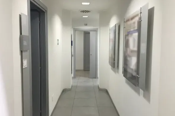 #19654 Locali adibiti ad istituto di credito