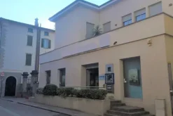 #19665 Locali adibiti ad istituto di credito