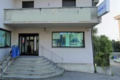 #19646 Locali adibiti ad istituto di credito