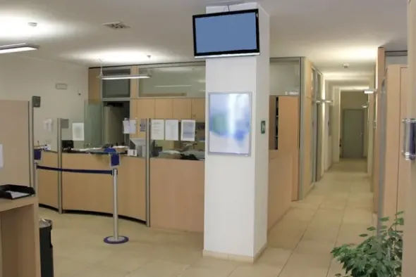 #19659 Locali adibiti ad istituto di credito