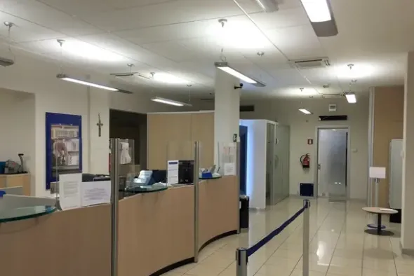 #19664 Locali adibiti ad istituto di credito