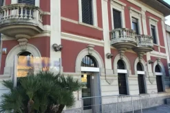 #19657 Locali adibiti ad istituto di credito