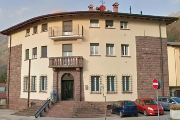 #19660 Locali adibiti ad istituto di credito