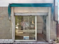 #20145 Locali commerciali in complesso condominiale