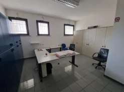 #2532013 Locali ex istituto bancario con corte esclusiva