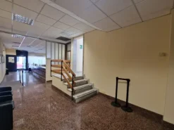 #2519011 Locali ex istituto di credito disposto su 3 piani