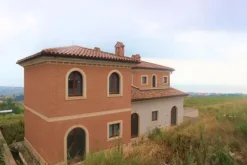 #8323 Lottizzazione turistico-residenziale-ricettiva