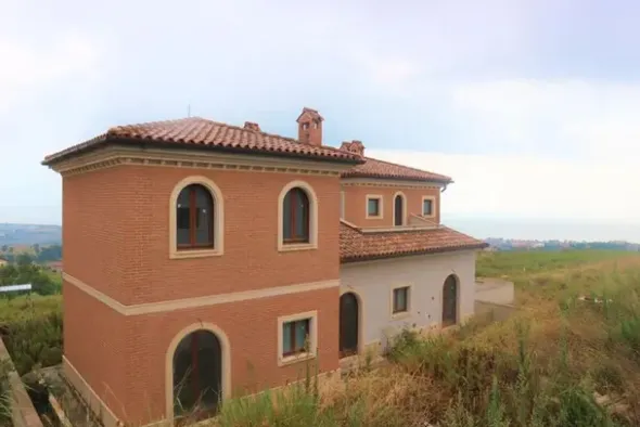 #8323 Lottizzazione turistico-residenziale-ricettiva