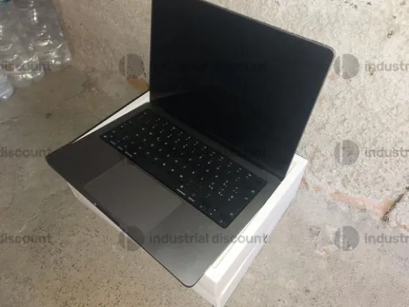2#8462 Macbook pro model A2442 - 512 GB