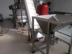 4#6184 Macchina confezionatrice verticale per olive