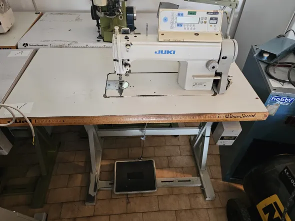 Macchina da cucire lineare Juki DDL-5550N-7