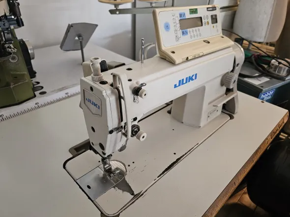 Macchina da cucire lineare Juki DDL-5550N-7