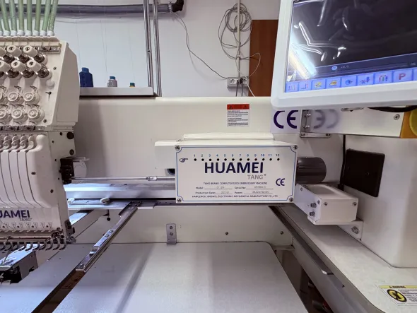 Macchina da ricamo Huamei Tang 4 teste