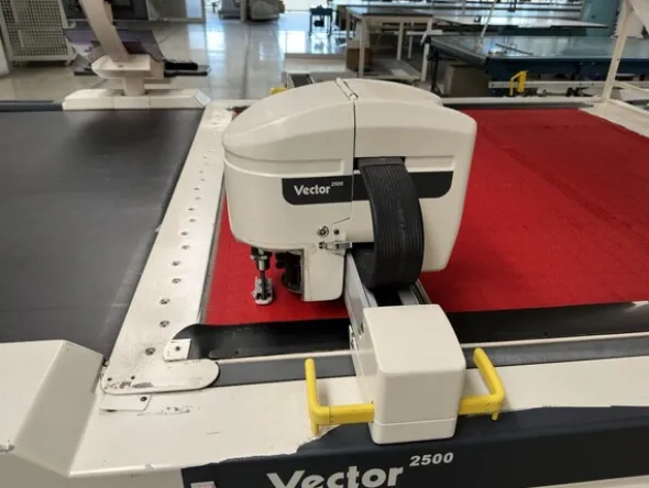 2#7821 Macchina da taglio automatica Lectra Vector2500
