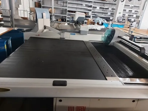 52#7345 Macchina da taglio automatica Lectra