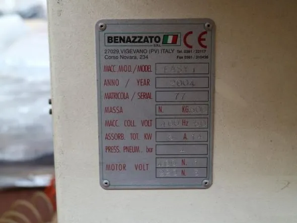 4#4214 Macchina da taglio suole Benazzato