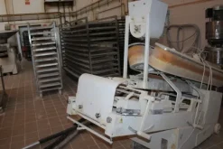 17#4902 Macchina formatrice per pane Esmach